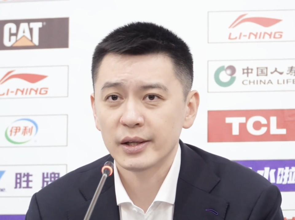 加拿大28-杨鸣：比赛输了但我非常满意，全队12个人都像外援一样在努力