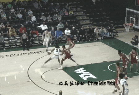 加拿大28-打嗨了！王俊杰100%命中率！中国男篮第一核心前锋
